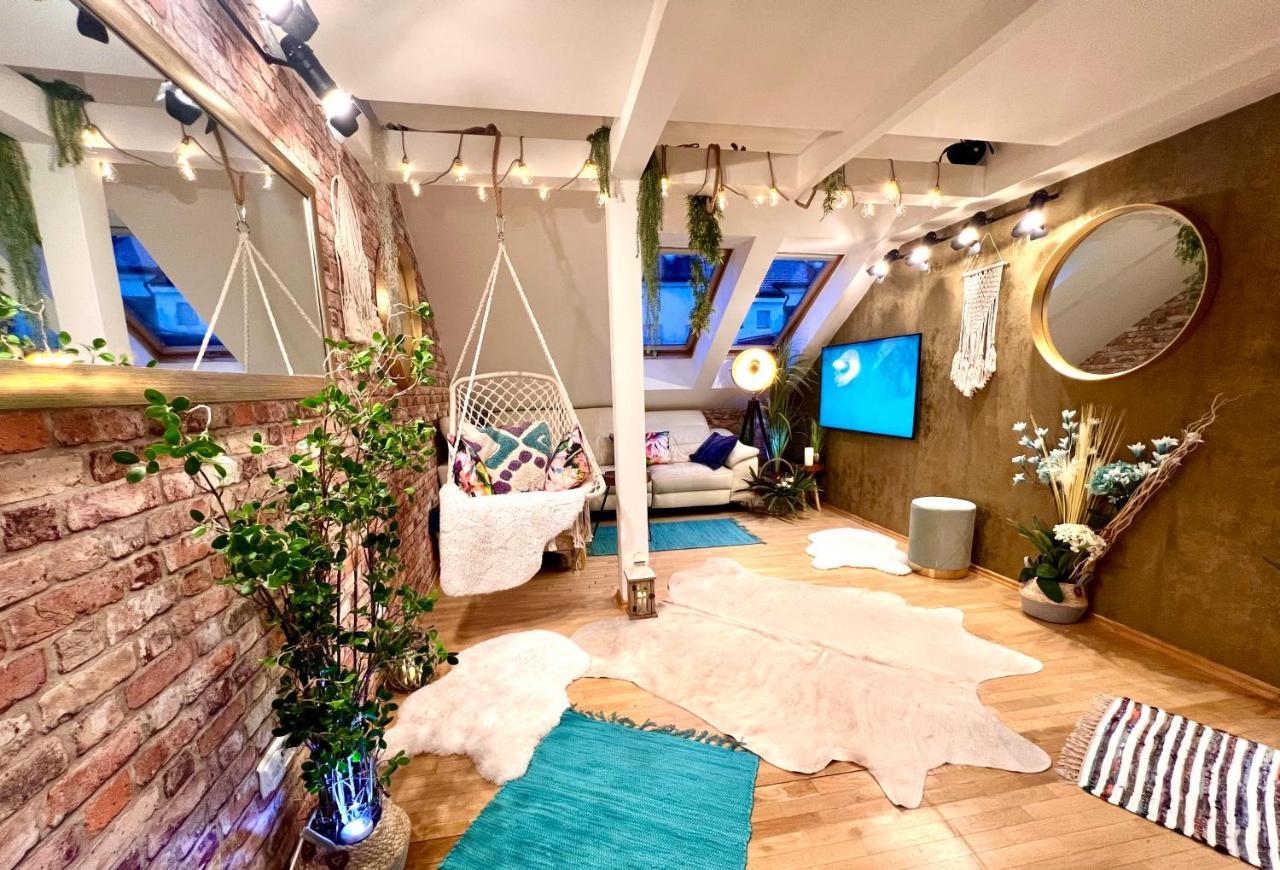 Duplex 2 With Quiet Terrace On Wenceslas Square Апартаменты
