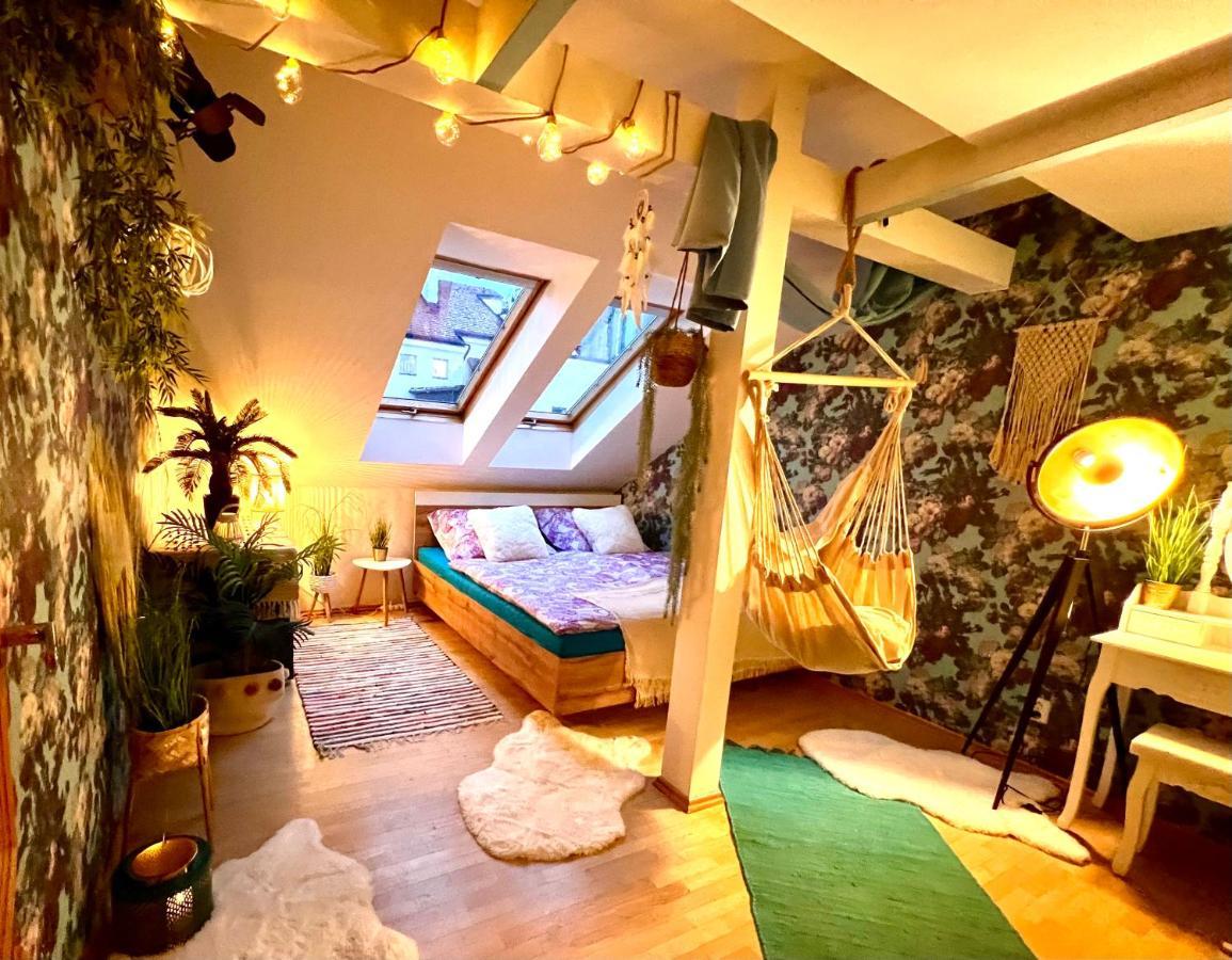 Duplex 2 With Quiet Terrace On Wenceslas Square * Prague