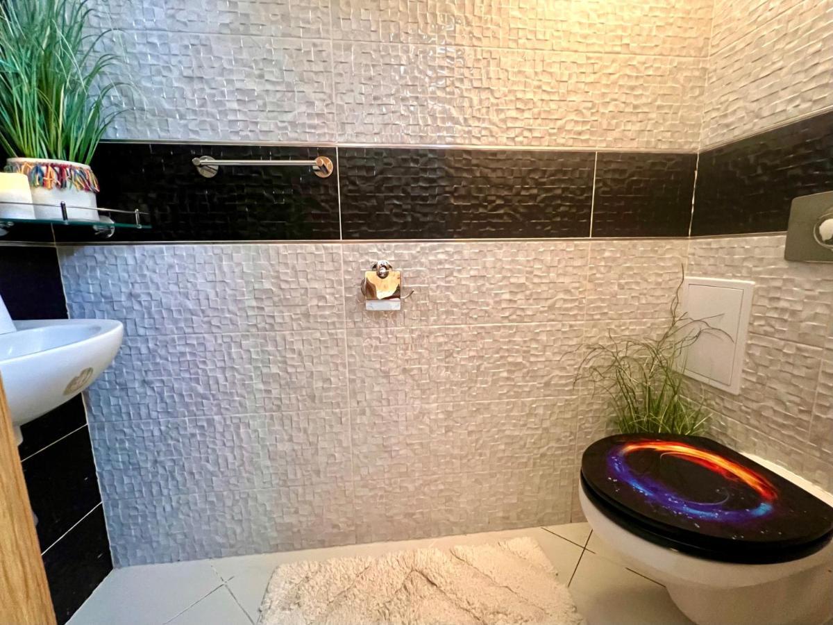 Duplex 2 With Quiet Terrace On Wenceslas Square Prague